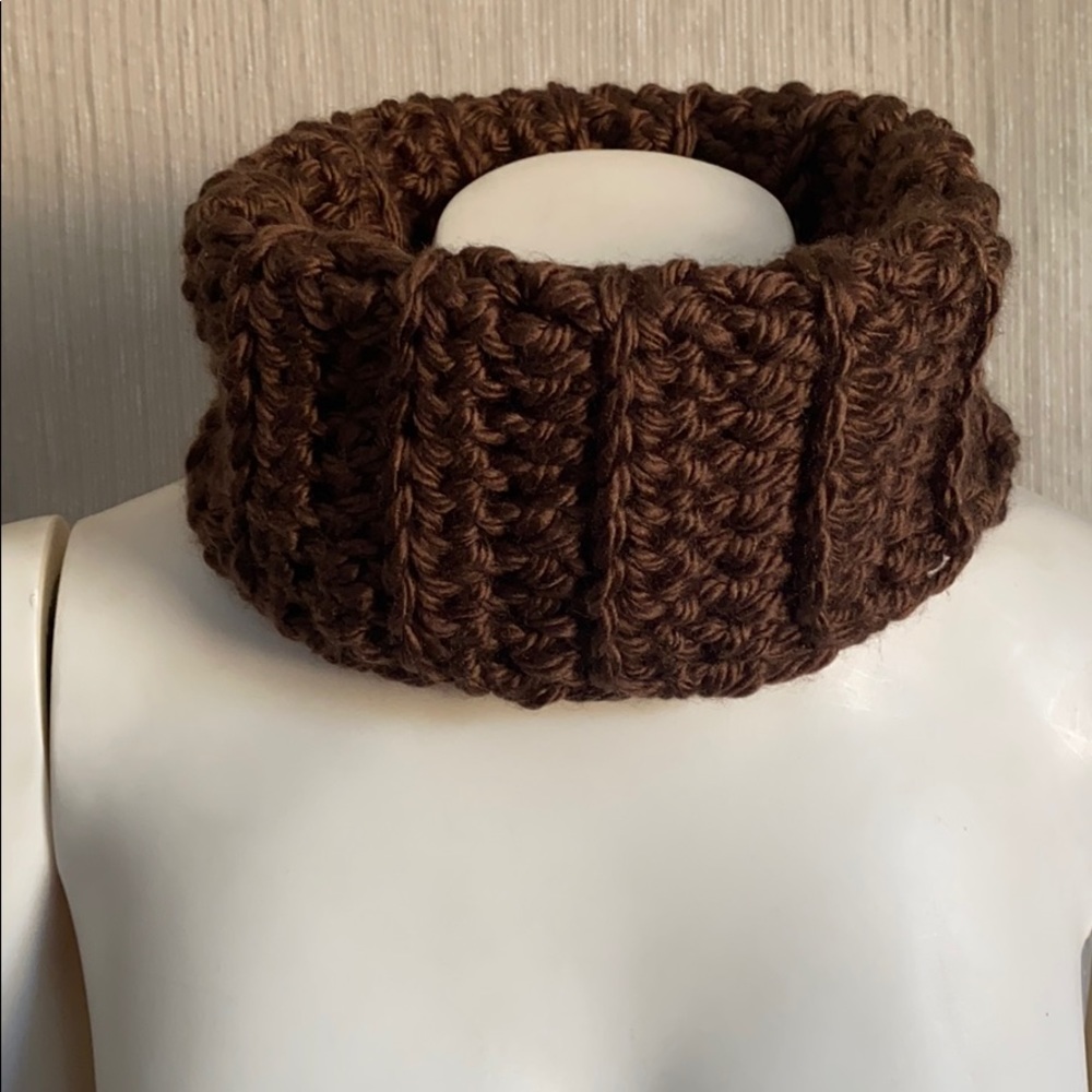 (NWOT) Crochet Infinity Neck Warmer